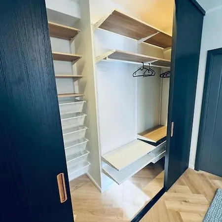 Appartement Elegant 1-bedroom Haven With Parking *